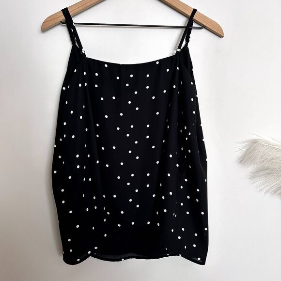 Socialite Scalloped Neckline Polka Dot Camisole Blouse - Picture 3 of 4